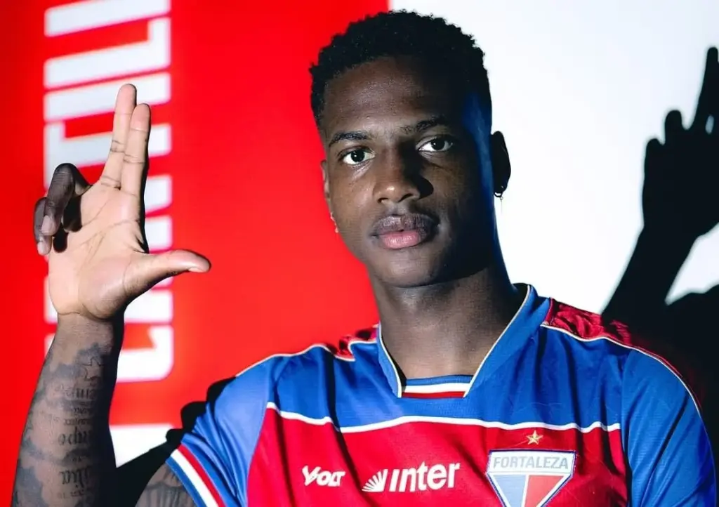 Fortaleza oficializa a contratação de atacante colombiano 3 JUAN CANTILLO 2