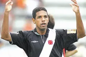 Luto! Morre Henrique, ex-zagueiro do Vasco