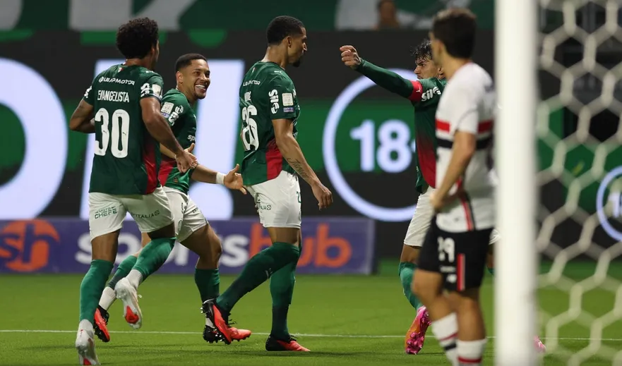 Palmeiras 2 x 0 São Paulo - Verdão dorme na liderança do Brasileirão 4 Palmeiras 2 x 0 são Paulo - Brasileirão - 2026