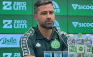Chapecoense melhora com Rafael Lacerda e sonha sair do Z-4