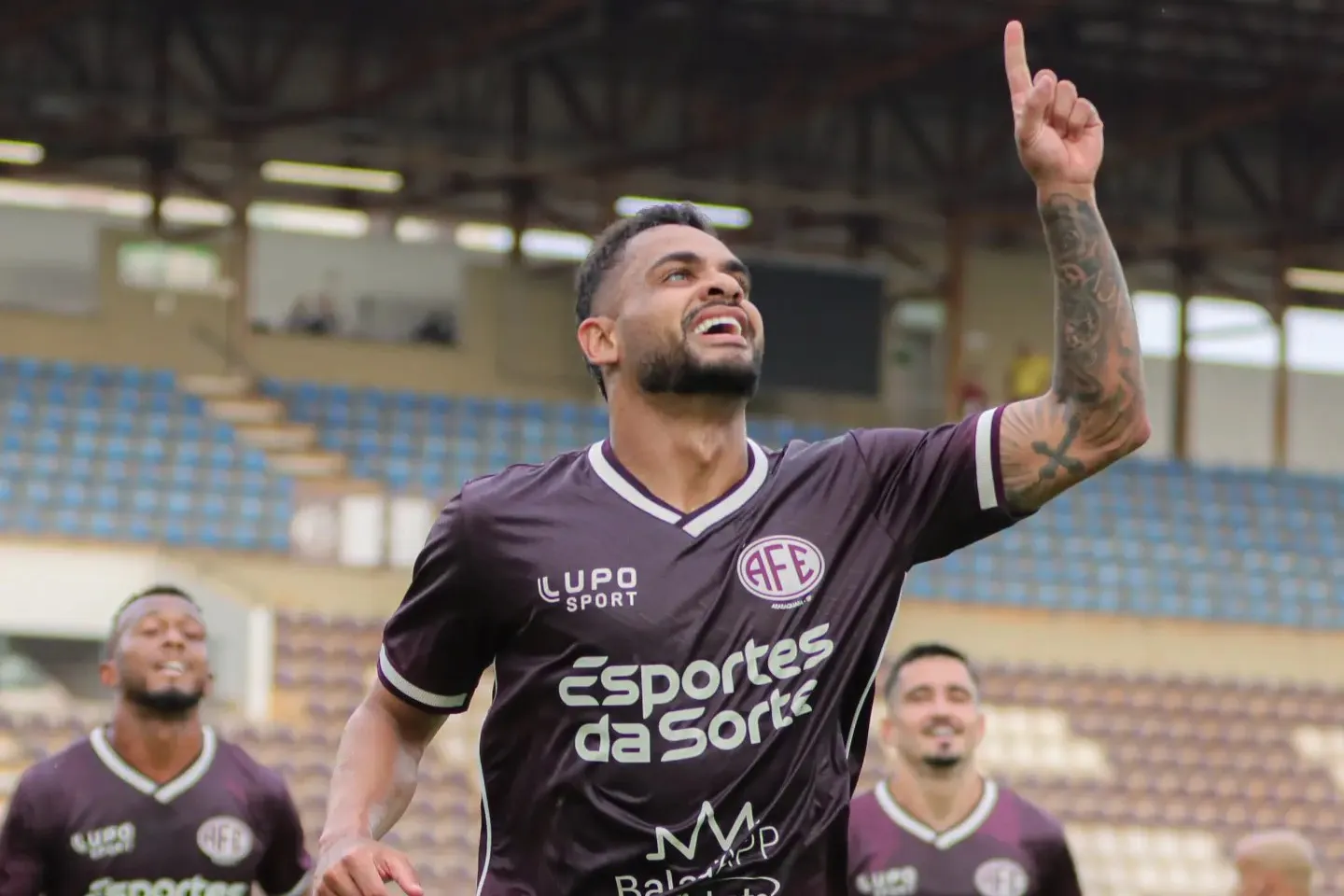 Ferroviária 1 x 0 Paysandu - Locomotiva luta pelo acesso! 4
A Ferroviária venceu o Paysandu por 1 a 0 (Foto: Divulgação)