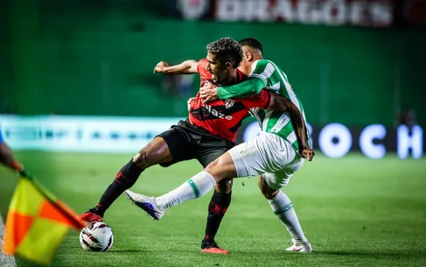 Juventude 2 x 2 Atlético-GO - Dragão empata no fim e frustra liderança isolada do Jaco 3 Screenshot 392