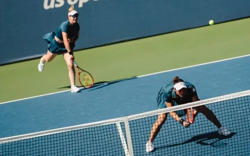 Luísa Stefani vence mais uma no US Open e busca vaga na semifinal de duplas