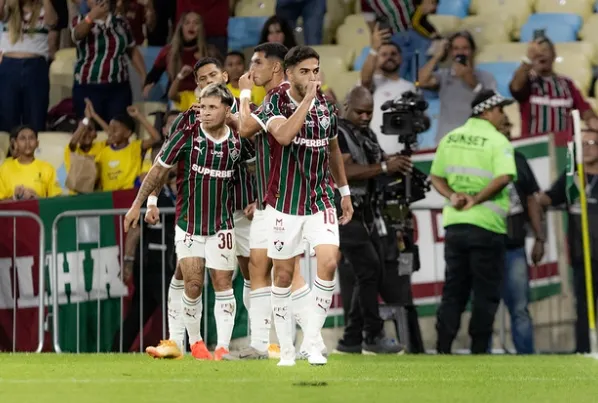 Fluminense 2 x 0 Platense-ARG - Flu faz o dever de casa e vai confortável para a Argentina 3 Flu faz o dever de casa no Maracanã