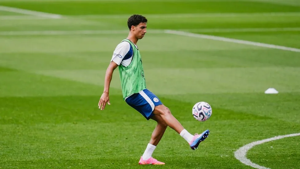 Vitor Reis 1 ManCity