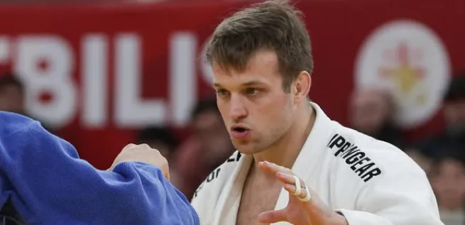 Judoca é agredido após luta e tem de passar por cirurgia