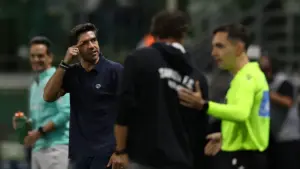 Palmeiras: Abel avalia rodízio e tem dúvidas contra o Santos