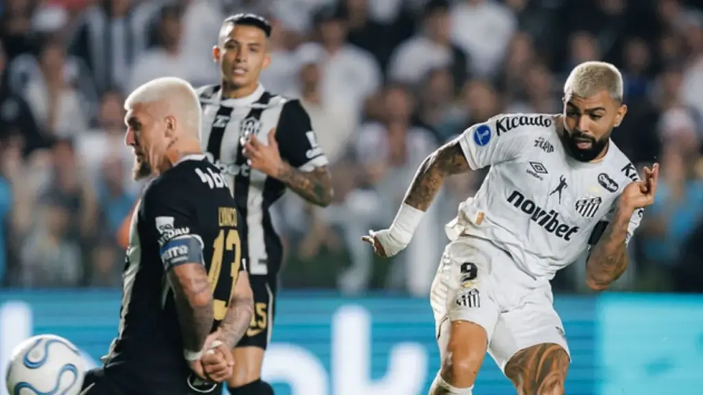 Atlético-MG x Santos - Onde assistir, arbitragem e escalações