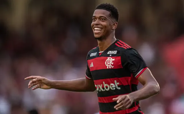 carlinhos athletic mg flamengo paula reis