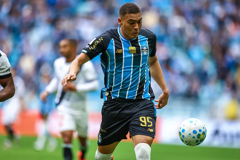 carlos vinicius gremio lucas uebel