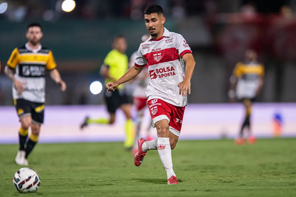 Goianos dominam Seleção FI da 25ª rodada da Série B 4 Danielzinho CRB Seleção FI