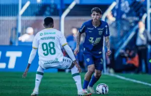 Avaí perde DG suspenso e tem dor de cabeça na lateral