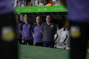 Enderson detona arbitragem e cobra eficiência no Novorizontino