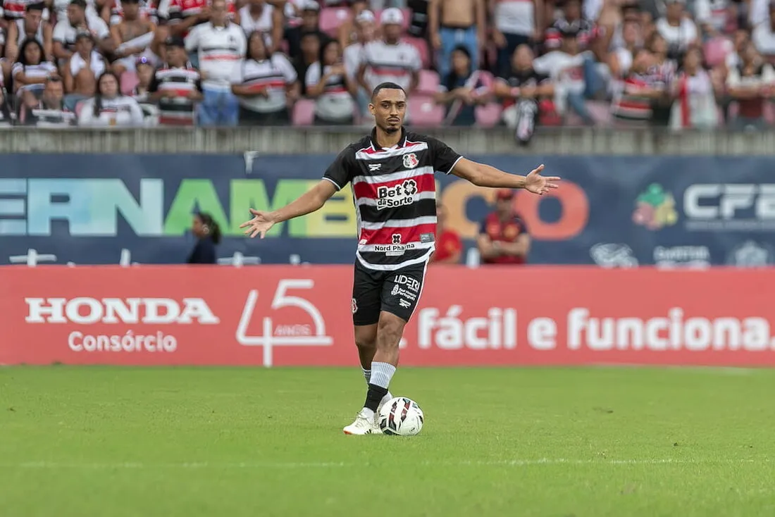 Eurico possível novidade Santa Cruz