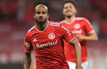 Internacional é cobrado por dívida milionária com Patrick