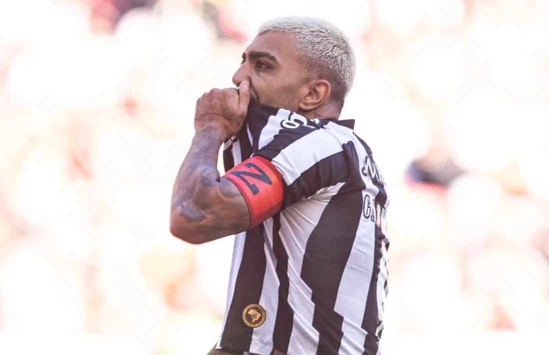Gabigol marcou dois e garantiu respiro ao Santos