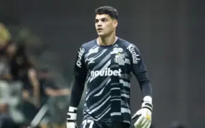 Gabriel Brazão desfalca o Santos no restante da temporada