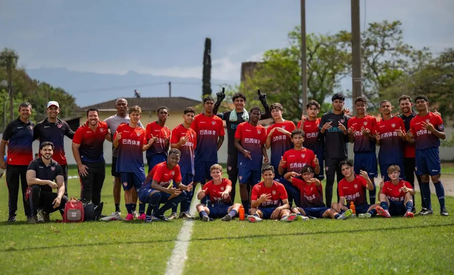 Com dois gols de Saimon, Desportivo Brasil Sub-15 vence e assume vice-liderança 4 gzimwHYj image