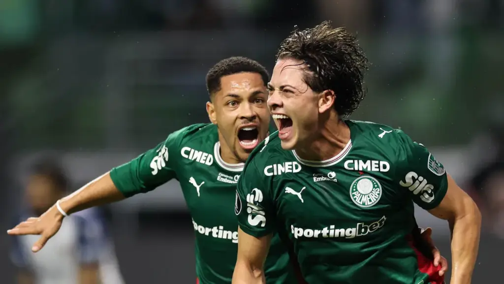 LIBERTADORES: Palmeiras abre vantagem e Corinthians segura empate