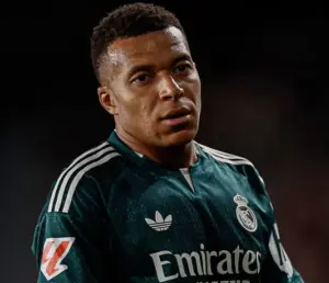 Mbappé explica gesto com camisa em apoio a Ceuta: 