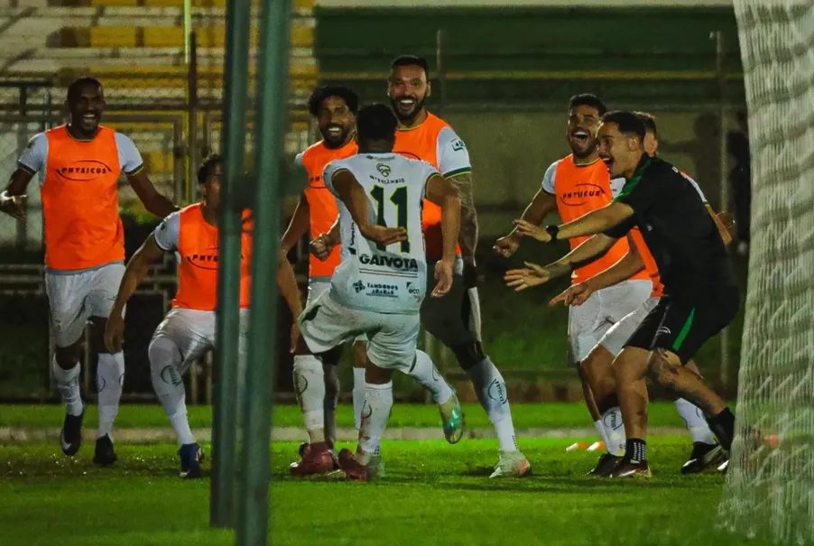Juventus 1 x 1 União São João - Verdão na semi da Copa Paulista