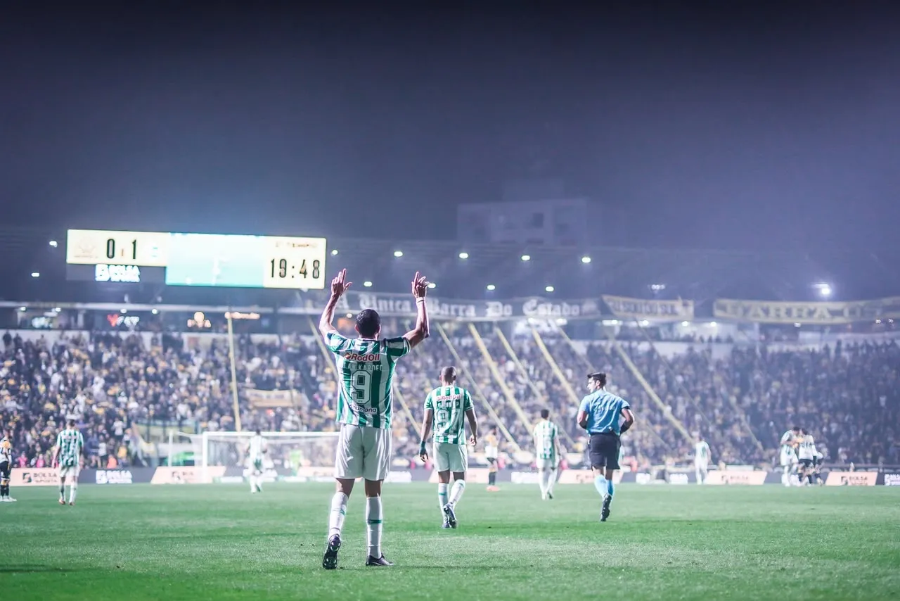 Juventude vence Criciúma duelo direto topo Série B