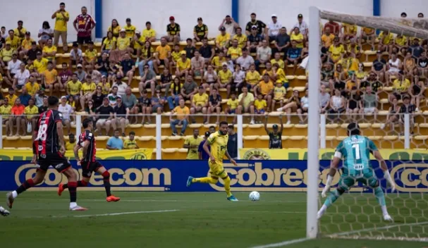 Mirassol 2 x 2 Vitória - Muralha falha feio, mas é 'salvo' com empate no fim 3 Mirassol 2 x 2 Vitória - brasileirão - 2026