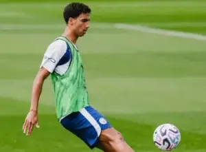 Liga dos Campeões: Vitor Reis e Allan podem estrear pelo Manchester City contra o Porto