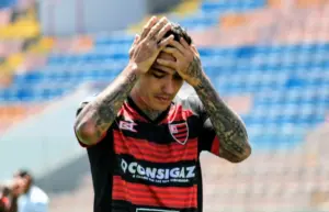 Ponte Preta pode ser rebaixada duas vezes no mesmo ano: quantos clubes já viveram esse pesadelo?