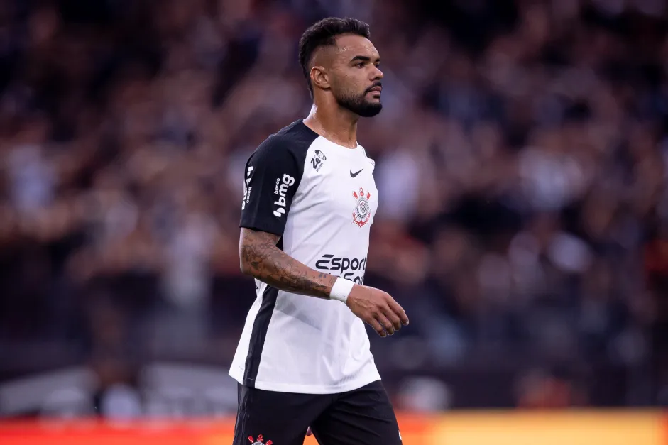 Conmebol pune Raniele para jogo contra Estudiantes e multa Corinthians