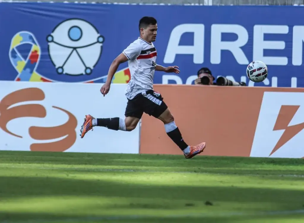 Santa Cruz-PE x Floresta-CE - Onde assistir, escalações e arbitragem 3 Ronald baixa Santa Cruz
