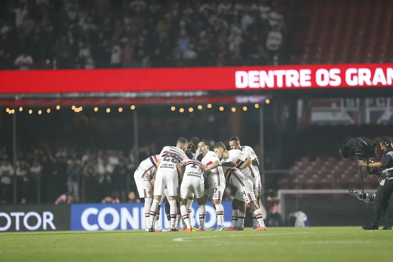 São Paulo volta atenção ao Brasileirão após nova queda