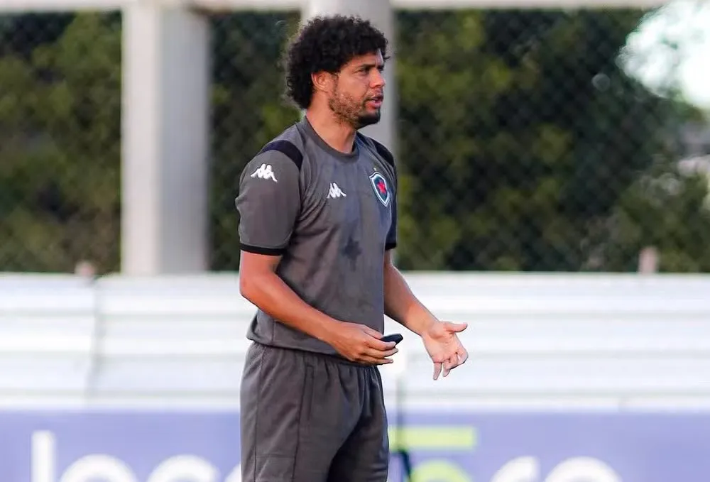 Victor Ferraz possível efetivação Botafogo-PB
