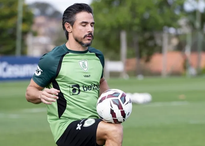Willian Dubgod analisa revés América-MG
