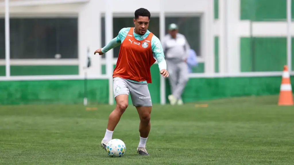 BRASILEIRÃO: Um ponto separa Flamengo e Palmeiras antes de rodada com clássicos