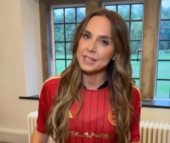 Ex-Spice Girl fecha parceria com clube mais antigo do mundo