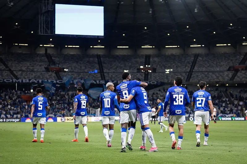 Cruzeiro 2 x 0 São Paulo - Cabuloso voltou com tudo! 3 Cruzeiro
