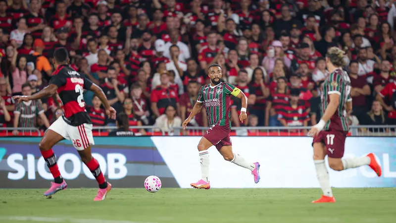 Samuel Xavier faz críticas à arbitragem após derrota do Fluminense: “Definiu o jogo”