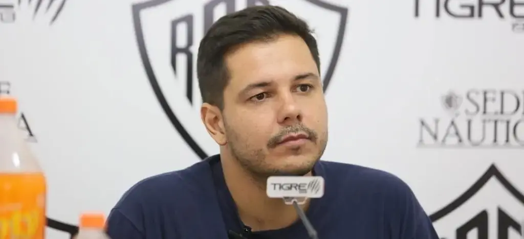 Rio Branco oficializa saída de gerente de futebol de olho em 2027