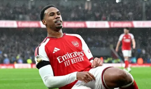 INGLÊS: Arsenal vence o Everton e encosta na liderança