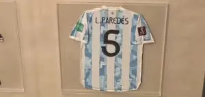 Neymar posta camisa de Paredes após Boca eliminar o Vasco