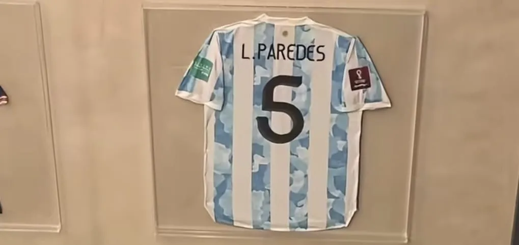Neymar posta camisa de Paredes após Boca eliminar o Vasco