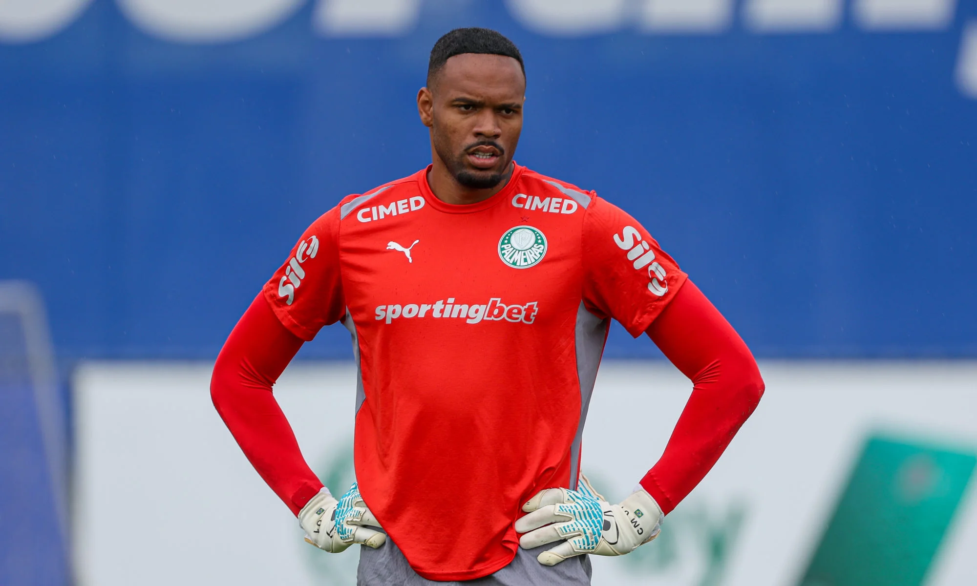De novo nos acréscimos: falha de Carlos Miguel destaca ponto fraco do Palmeiras
