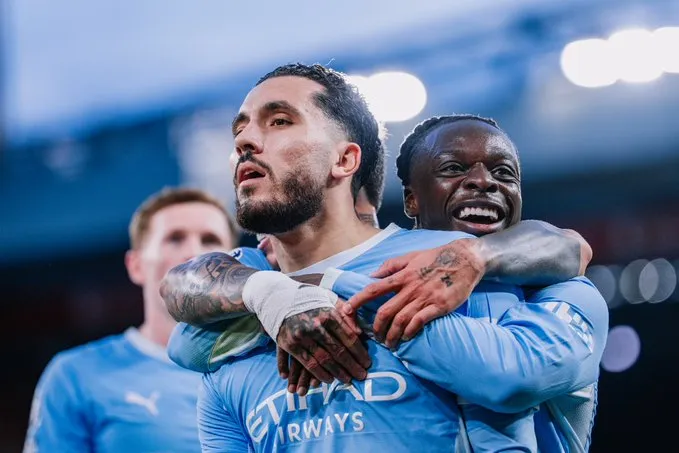 INGLÊS: Doku comanda o City em vitória sobre o Liverpool em Anfield