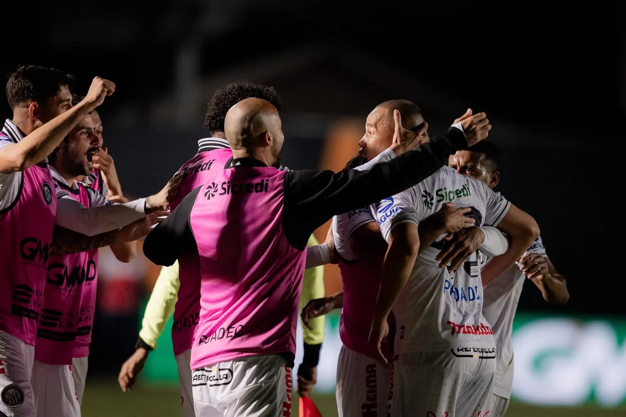 Operário-PR 1 x 0 Athletic – Fantasma volta a vencer e sonha com G-6