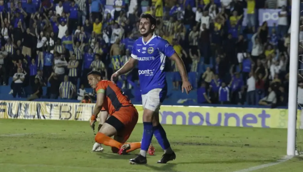 Natan Masiero mira título da Copa Paulista com o São José
