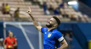 Nacional-AM chega a 8 saídas após acesso a Série C