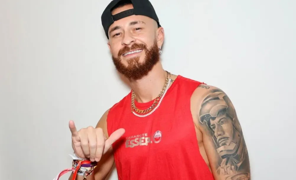 Apresentador do Globo Esporte é atingido por tiro de raspão por Bolsonarista em balada