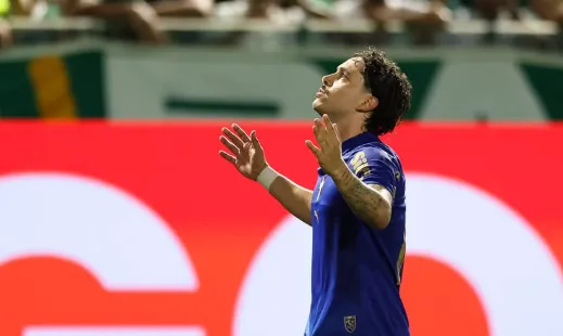Palmeiras 2 x 0 Red Bull Bragantino – Palmeiras supera pênalti perdido e assume liderança