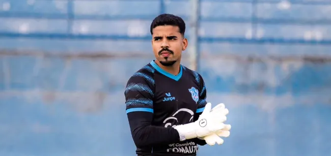 Marília renova com goleiro Felipe Nicolas, ex-Catanduva